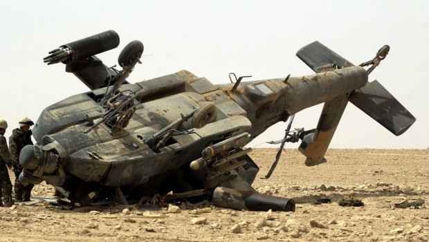 Damaged_US_Army_AH-64_Apache_Iraq-620x350.jpg