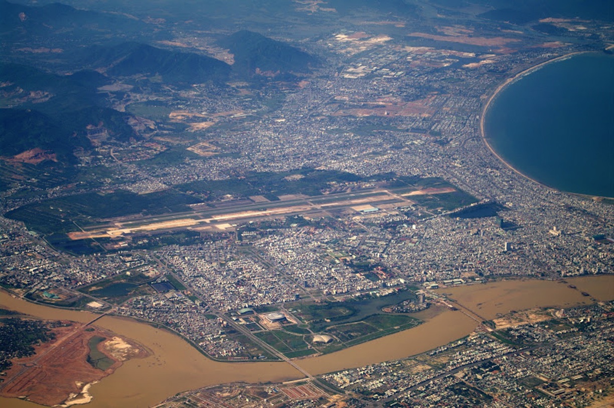 danang airport from air-3.JPG