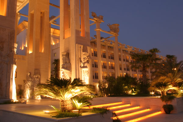 Dariush_Grand_Hotel_-_2.jpg