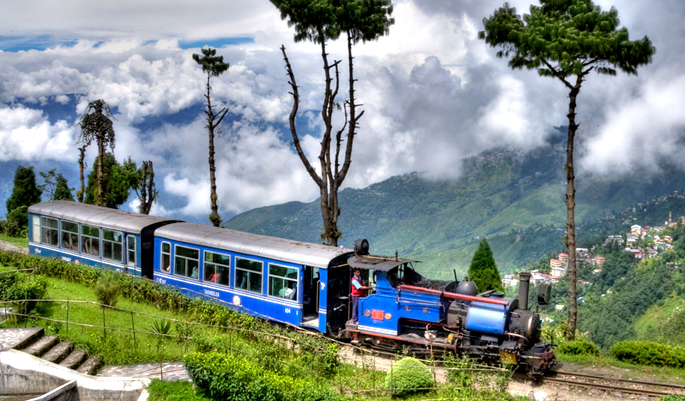 Darjeeling-Himalaya-railway.jpg