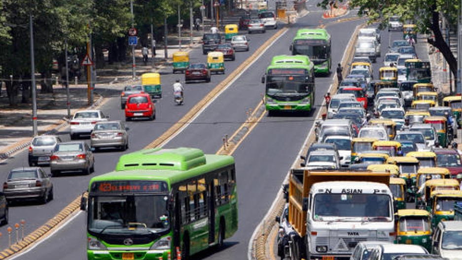 delhi_bus_rapid_transit.jpg