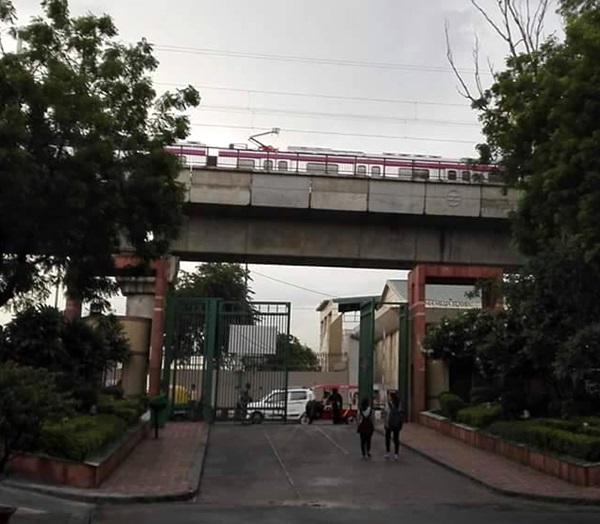 DelhiMetroTrial10.jpg