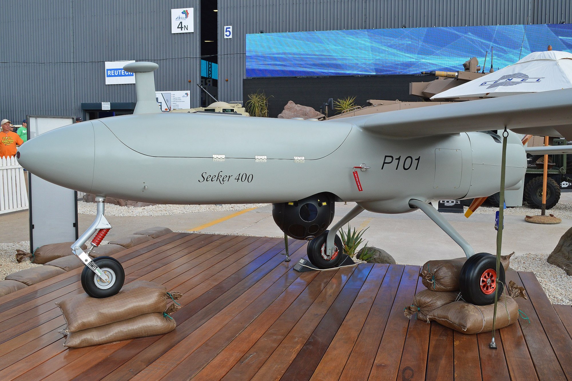 Denel_Dynamics_Seeker_400_‘P101’_(16795403600).jpg