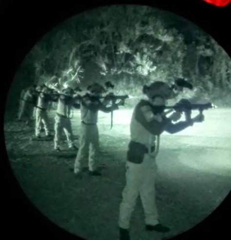 denmatra-2-paskhas-latihan-menembak-dengan-thermal-weapon-sight-nvg-ir-laser-1.jpg