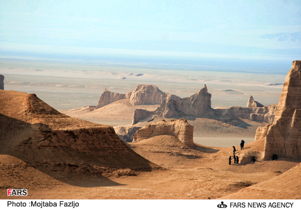 desert,iran.jpg