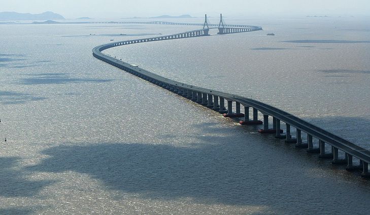 donghai-bridge.jpg