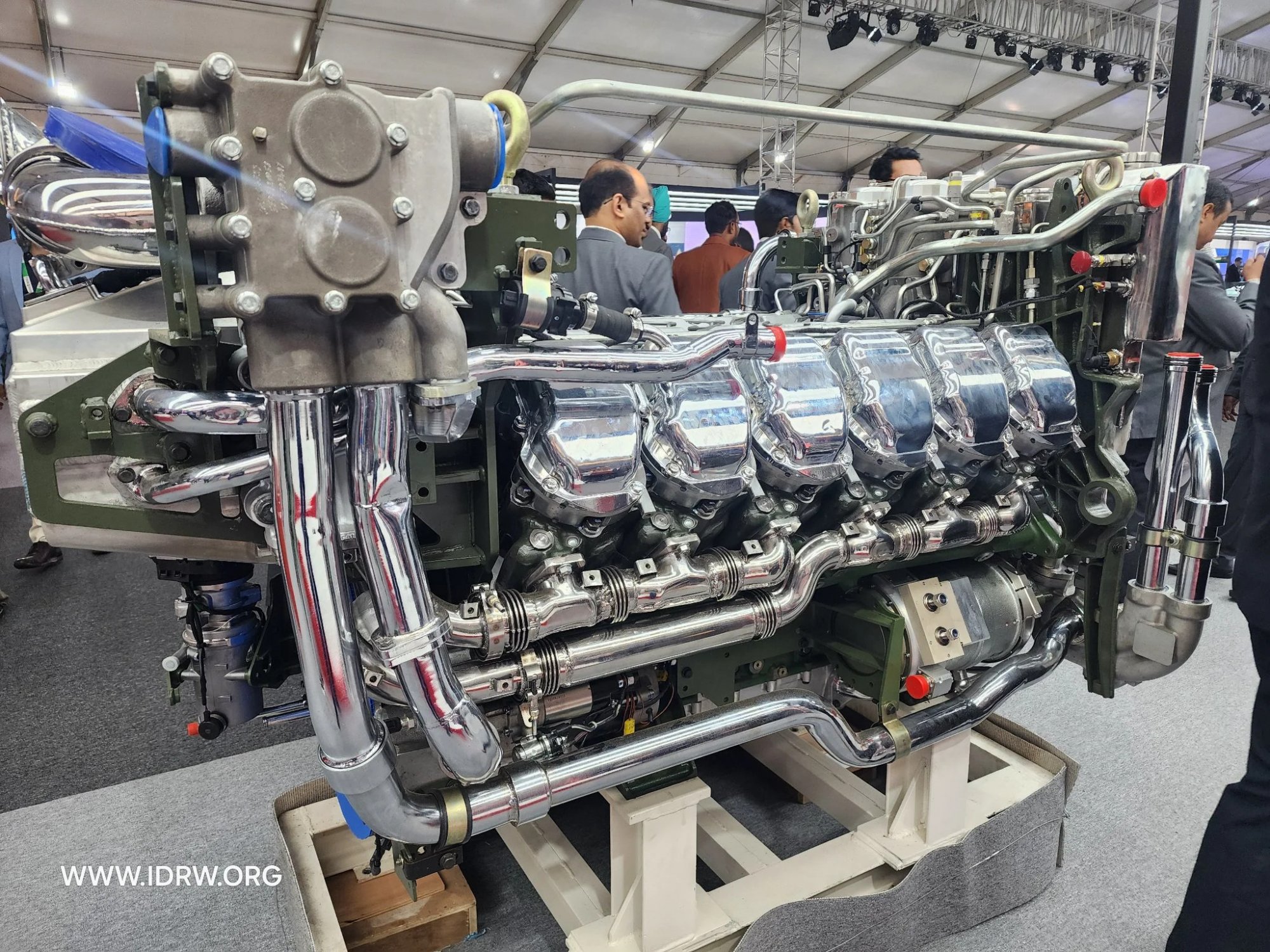 Drdo 1500 hp engine.jpg