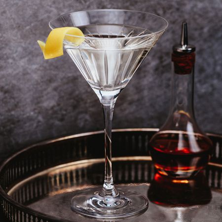 dry-martini-720x720-primary-a6de08f8cd584ad88520287922578bcb.jpg