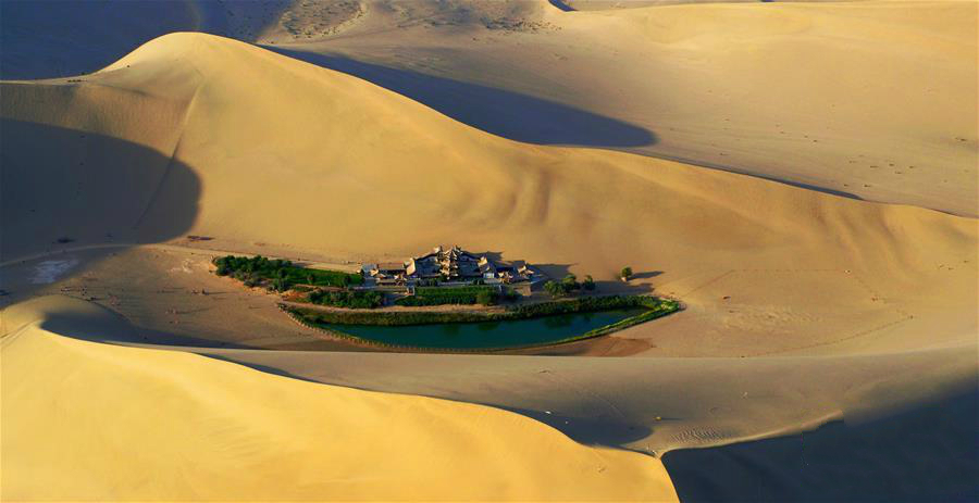 Dunhuang,Gansu,Crescent-Spring.(3).9Sep2016.jpg