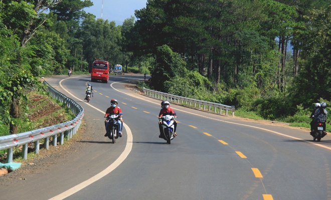 duong-ho-chi-minh-1451141773_660x0.jpg