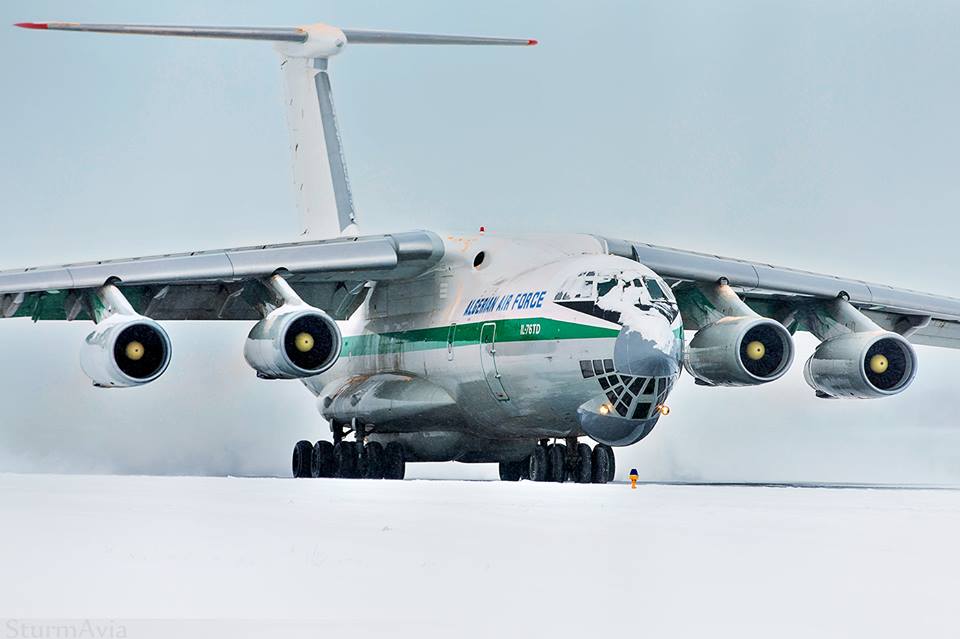 dzarmy 1 17 17 il76 deicing.jpg3.jpg