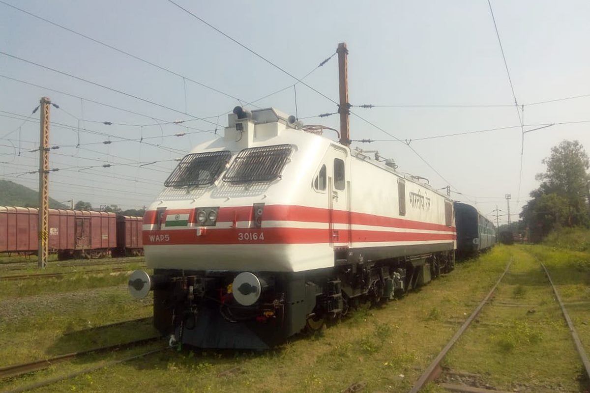 electric-loco-1200.jpg