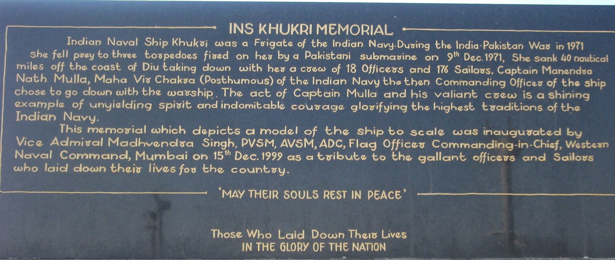 Engraved_stone_about_INS_Khukri_at_the_ship's_memorial.jpg