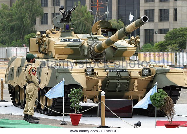 epa000275117-pakistani-made-armoured-tank-al-khalid-on-display-during-fewpcf.jpg