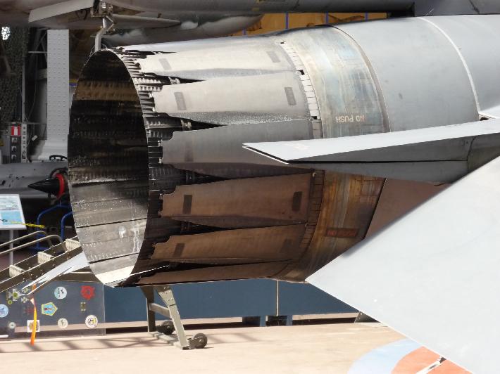 F-16 F100-PW-200 Nozzle.JPG