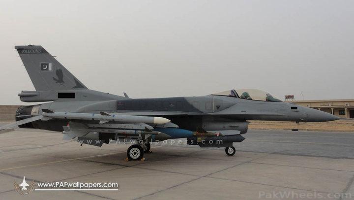 f-16 with CFT1.jpg