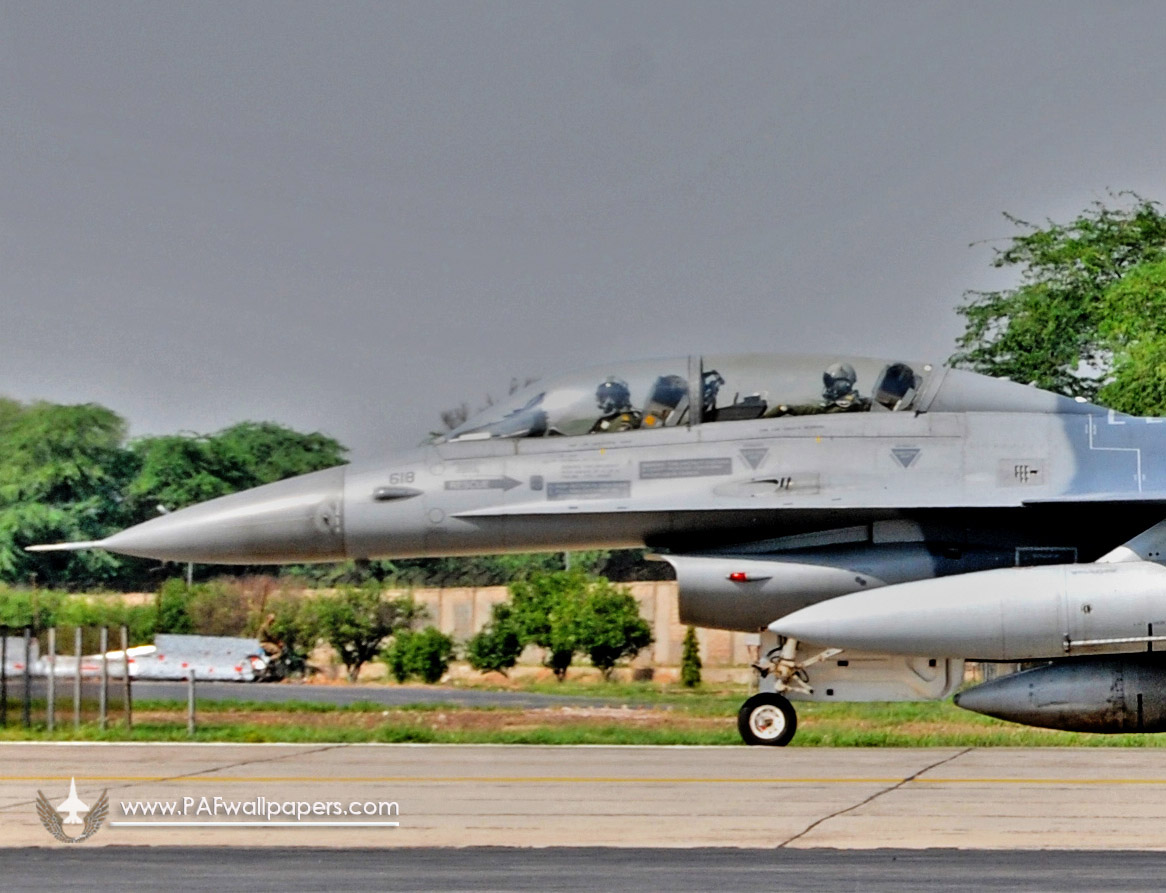 f-16_fighting_falcon_pakistan_air_force_no_9_sqn_06.jpg