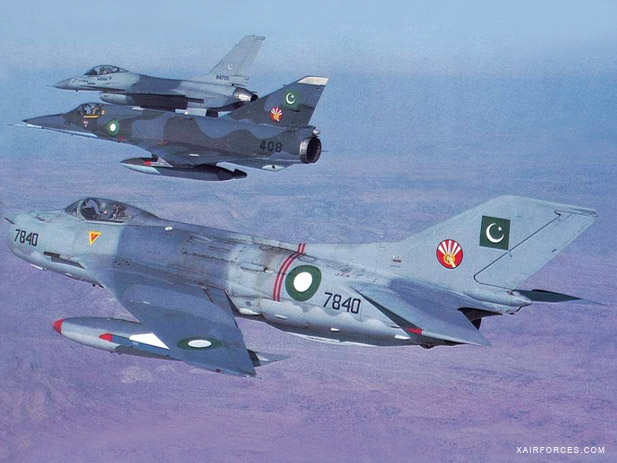 f-6c_pakaf_7840_2.jpg