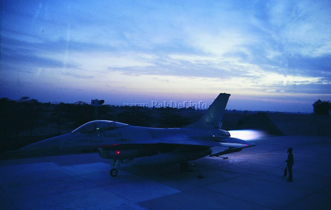 f16_n_02.jpg