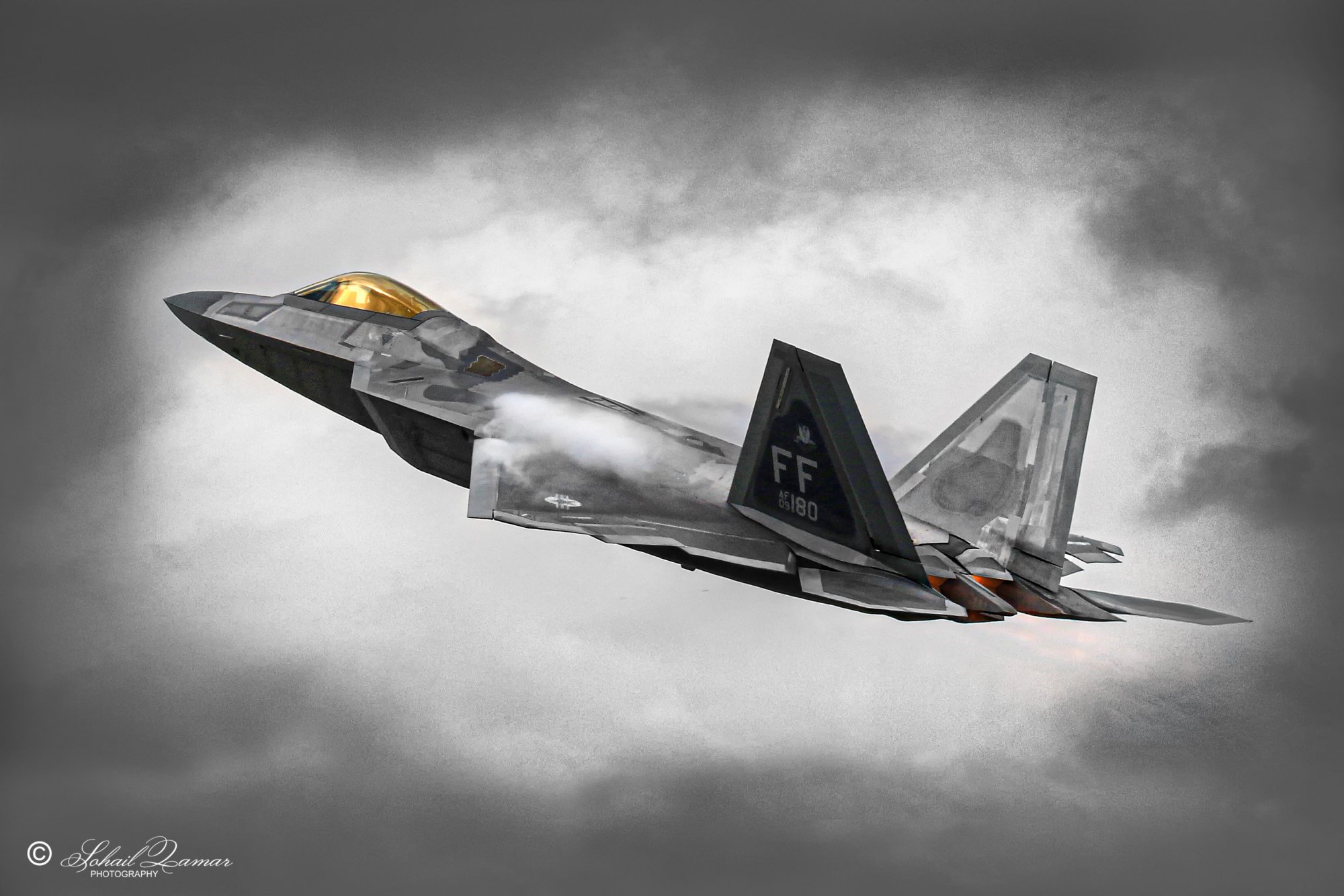 F22-4R1A7235S WL.jpg