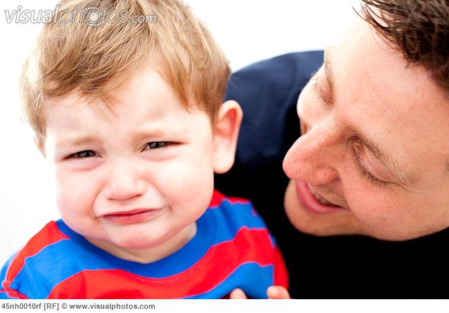 father_comforting_crying_son_45nh0010rf[1].jpg