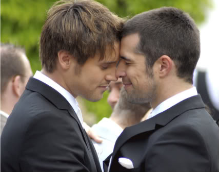 gay-couple-glog-12111.jpg