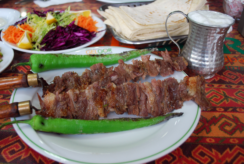 GelGor_Cag_Kebap01[1].jpg