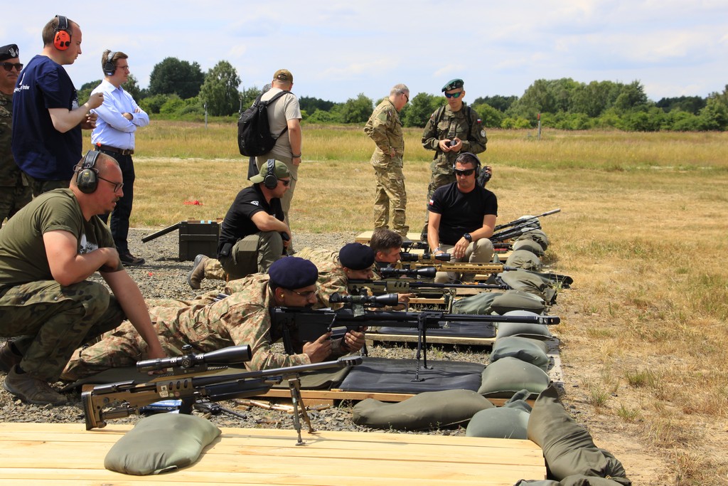 Gen bajwa visiting Poland (06-20-2018) 8094.jpg