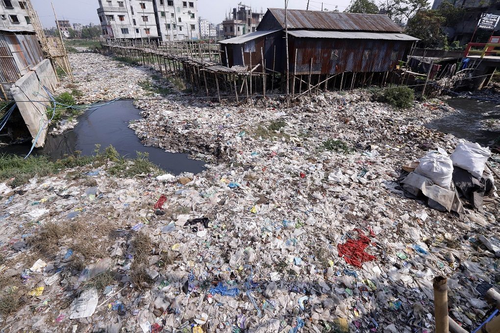 Girani-Khal-Manda-in-Dhaka-1020x680.jpg