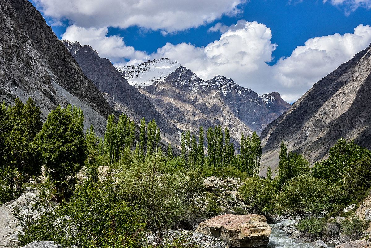 Golain_Valley_Pakistan.jpg