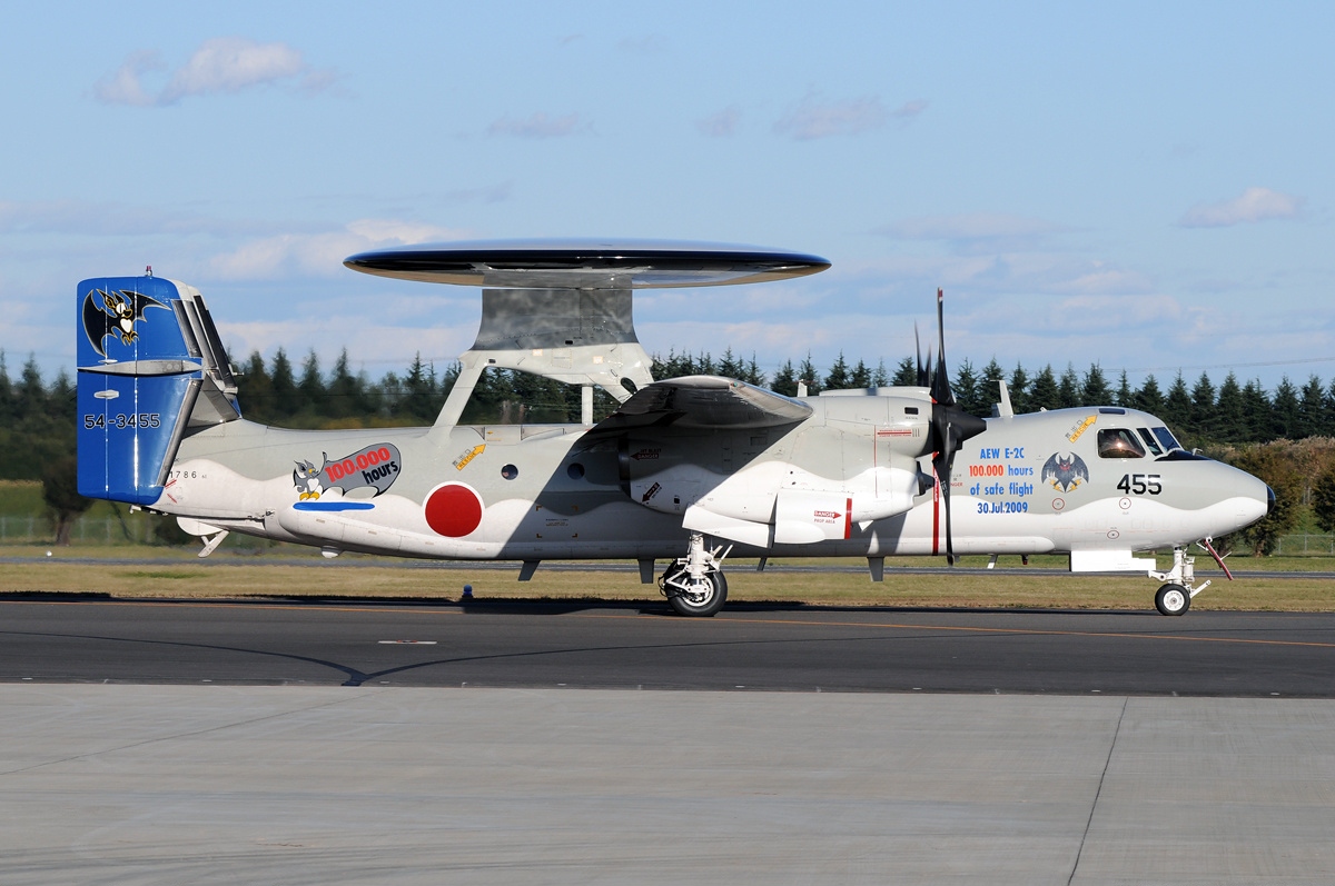 Grumman_E-2C_Hawkeye_(G-123),_Japan_-_Air_Force_AN1609499.jpg