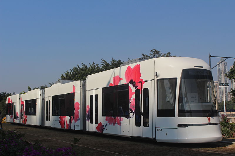 Guangzhou_Haizhu_District_CSR-Zhuzhou_Tram_For_No.05.jpg