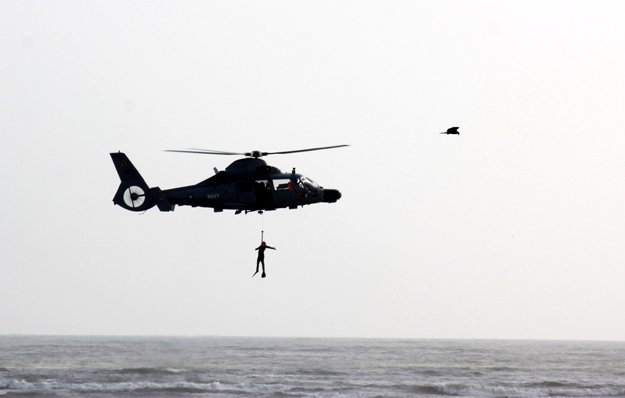 helicopter-in-a-mock-exercise-1504714475.jpg