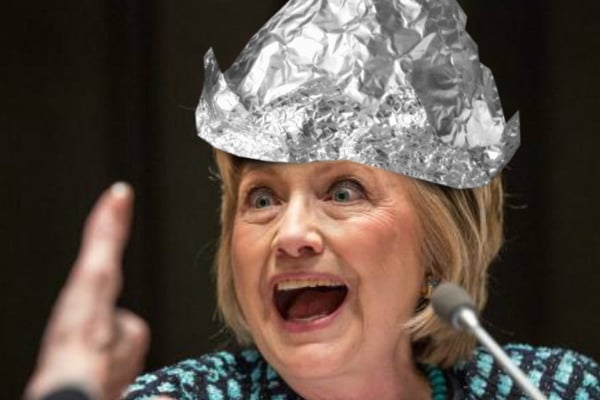 Hillary-tin-foil-hat[1].jpg