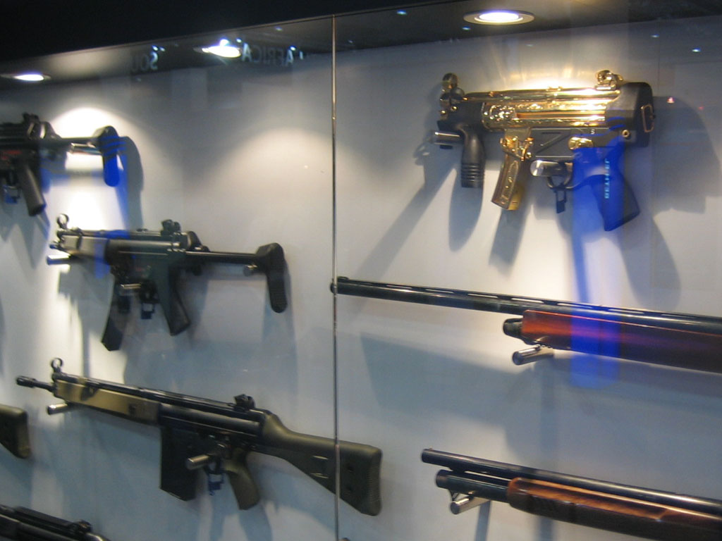 hk-exhibition-dsei-2009-pof.jpg