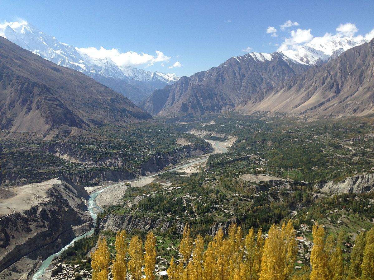 Hunza_from_Duikar_hunza.JPG