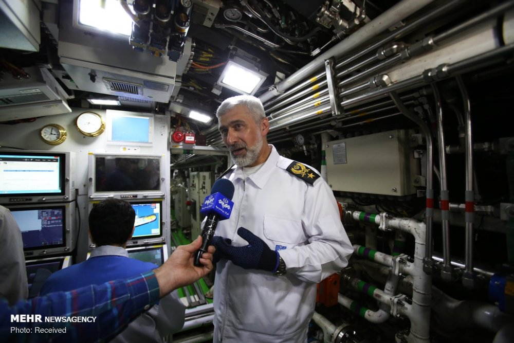 Iran-Fateh-submarine-launch-5.jpg