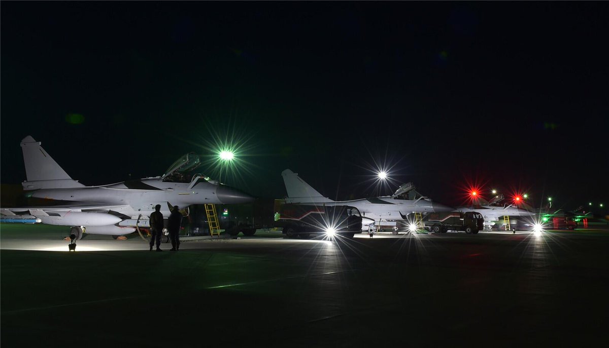 J-10B + KG600 ECM.jpg