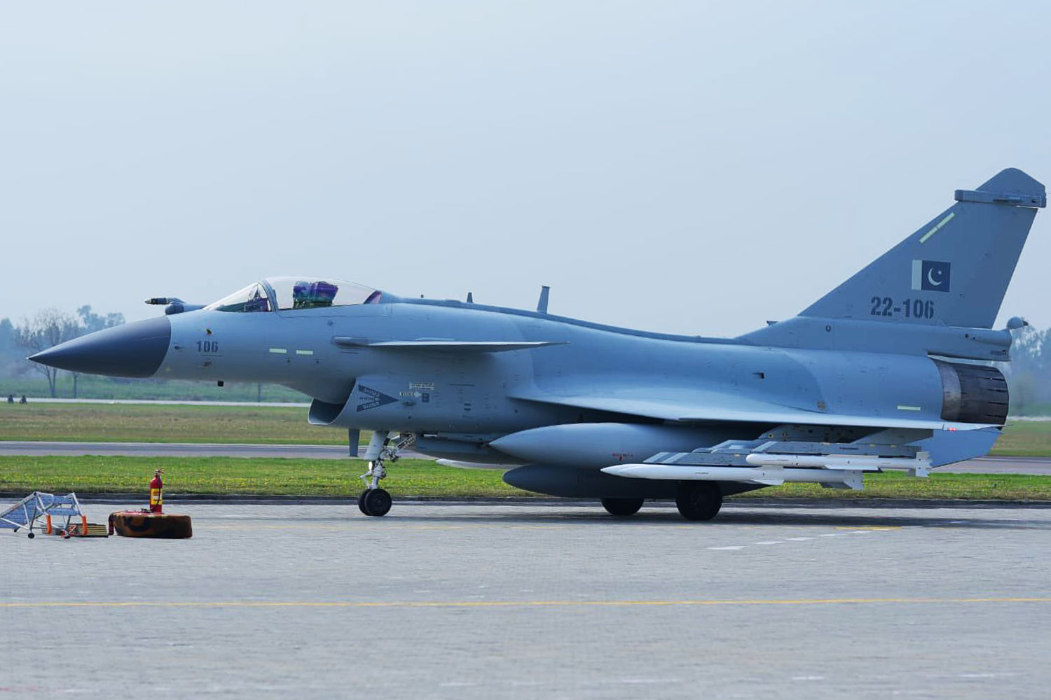 j-10c-paf-1.jpg