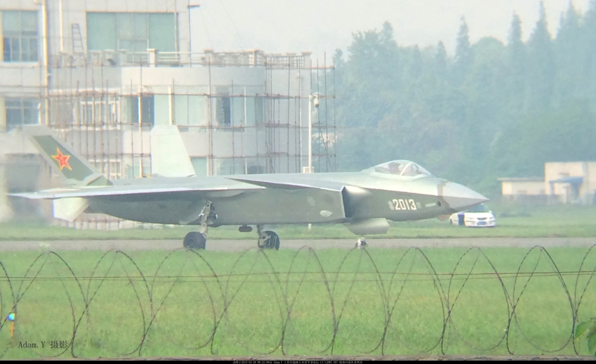 J-20 2013 - 27_4_15 - 3 xs.jpg