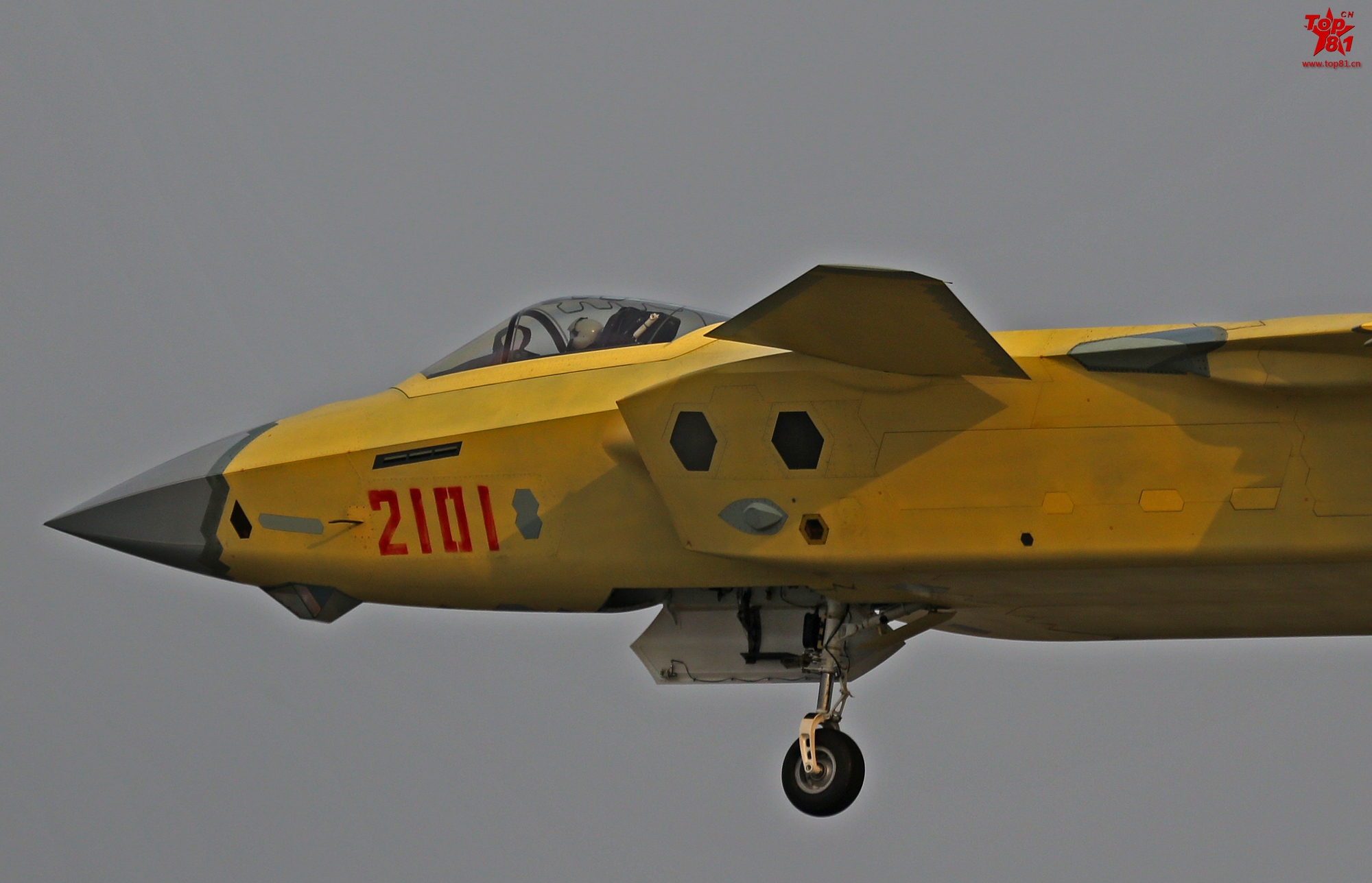 J-20 2101 - 8.2.16 front close-up.jpg