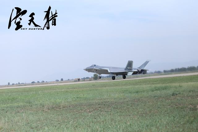 J-20A 78272 - 176. Brigade from SKY HUNTER film.jpg