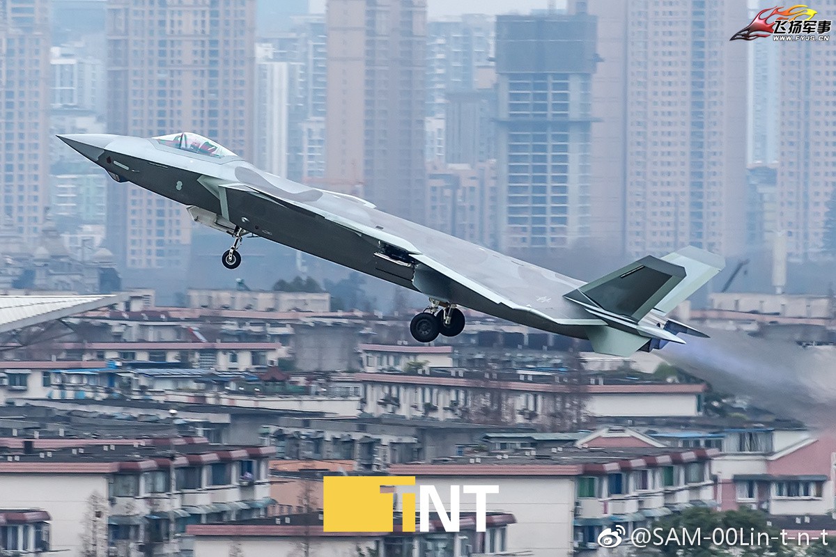 J-20A 78275 - 176. Brigade Milka minus serial - 20170529.jpg