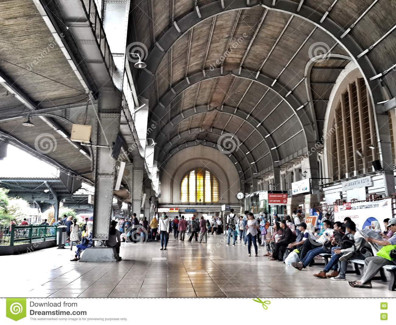 jakarta-kota-station-busy-commuters-indonesia-79409847.jpg