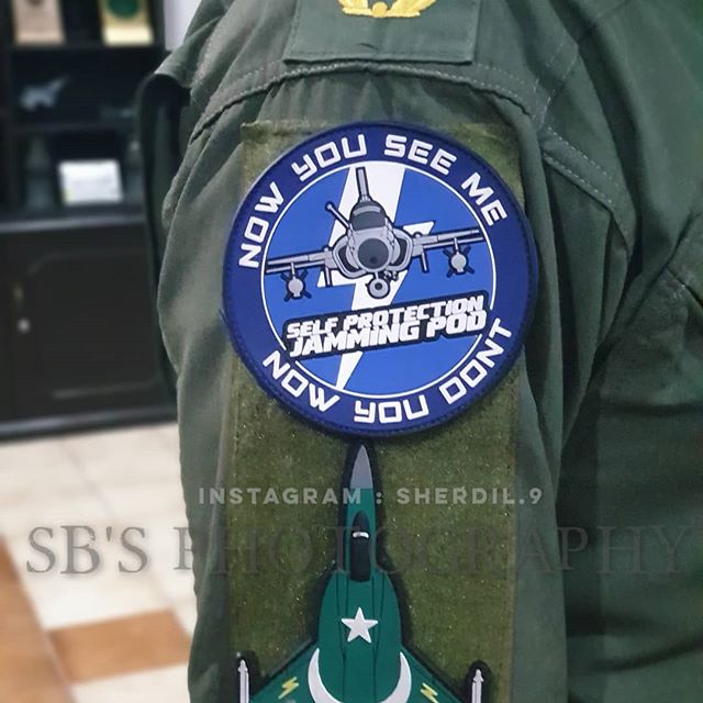 JF-17 POD.jpg