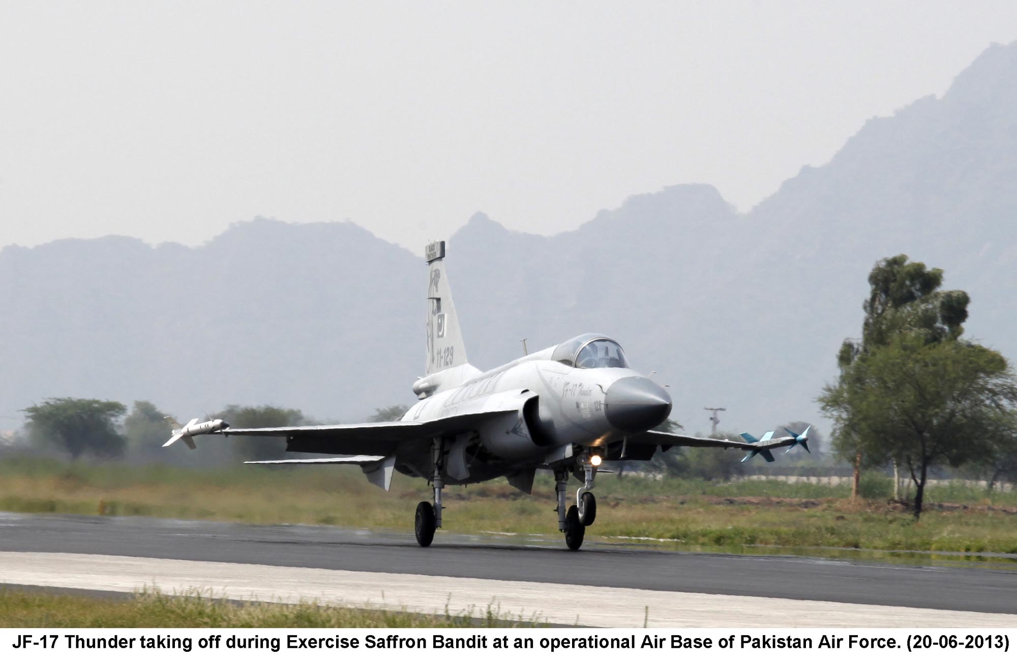 JF-17-Taking-off.jpg