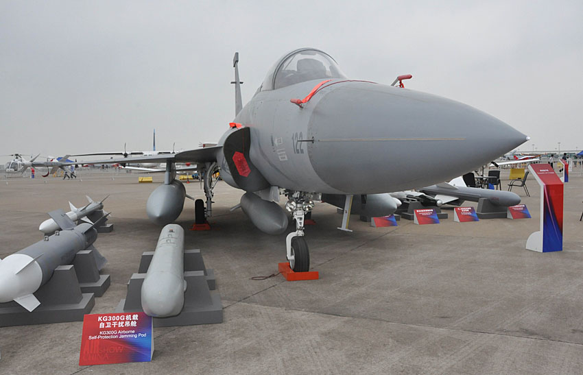 JF-17 Thunder  - Zhuhai Air Show 2012.jpg