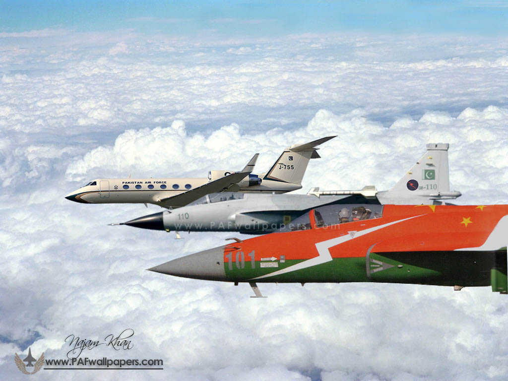 JF-17_Escorting_gulfstream.jpg