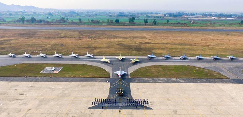 JF17-2-SQUADRON.jpg