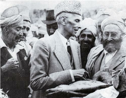 Jinnah being presented a.jpg